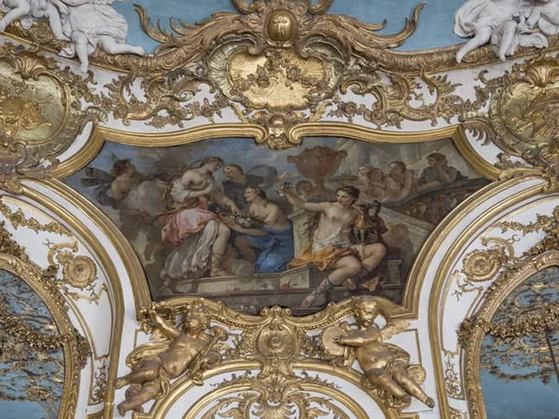 Ninfe che offrono fiori a Psiche sulla soglia del Palazzo dell'Amore - Hotel de Soubise, Parigi